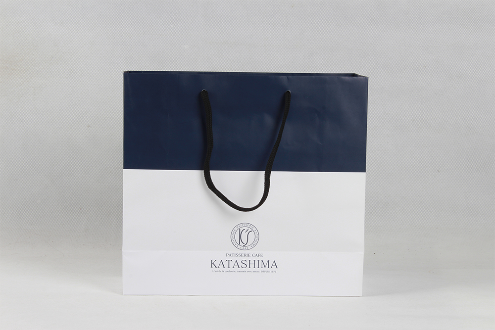 高端商務(wù)型銅版紙袋 KATASHIMA 高端商務(wù)型銅版紙袋 KATASHIMA
