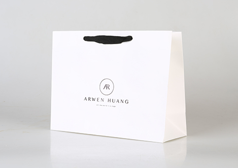 如何定制服裝紙袋，才能增加自己的品牌效應(yīng)